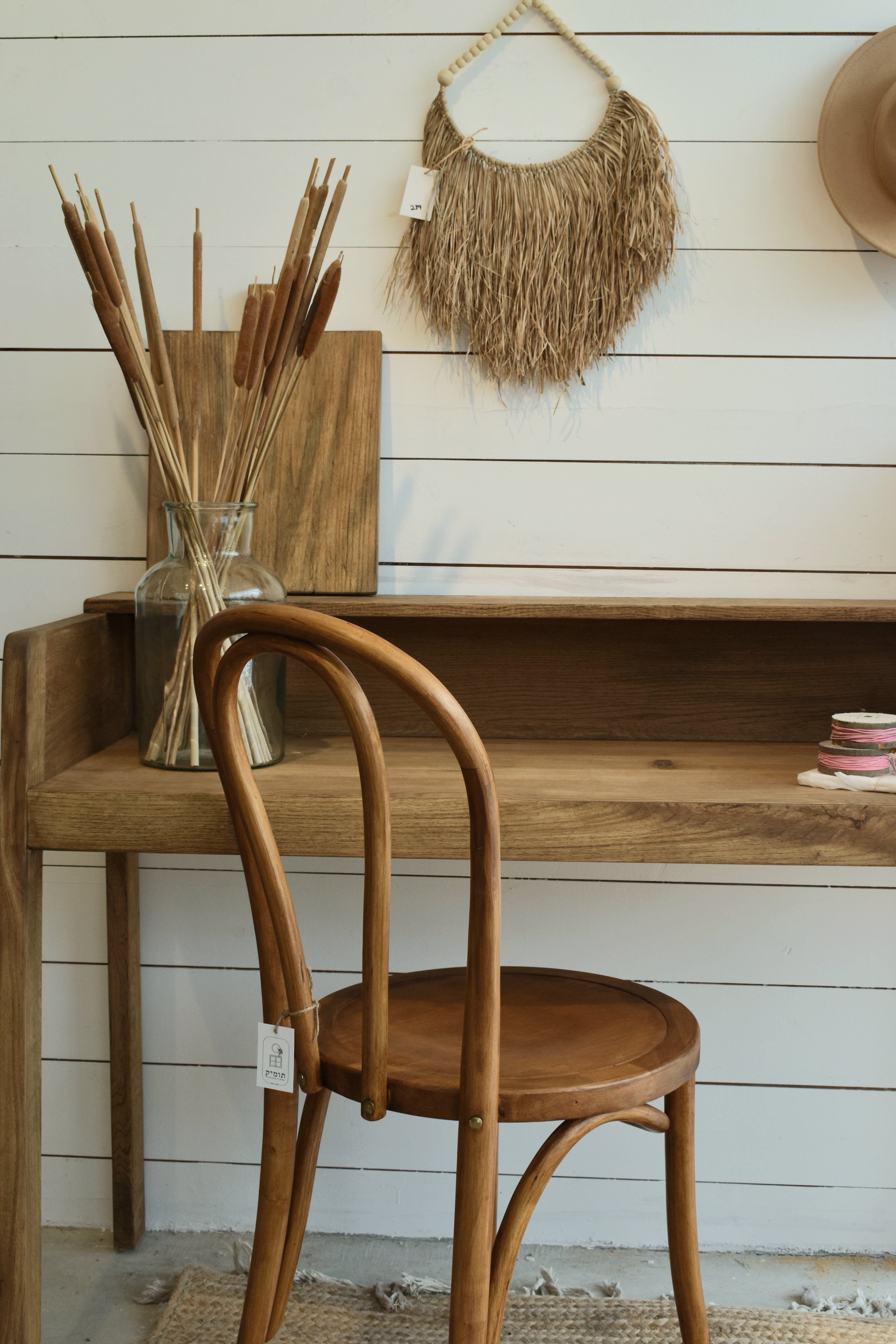 שולחן עבודה מכתבה