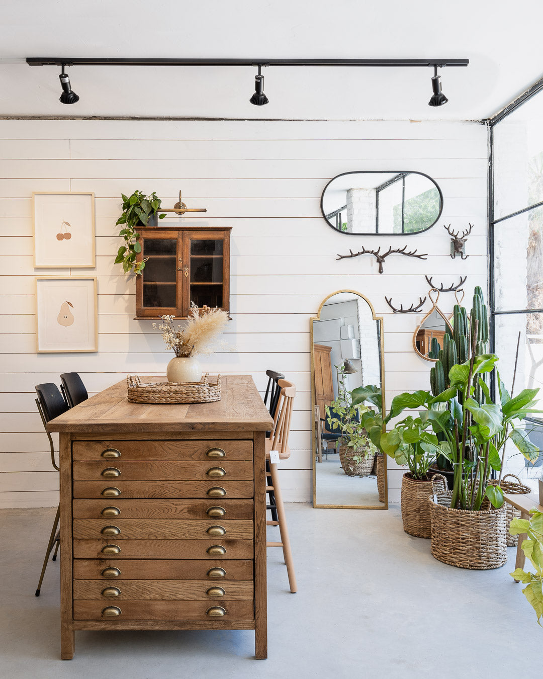 אי למטבח מעץ אלון מיושן