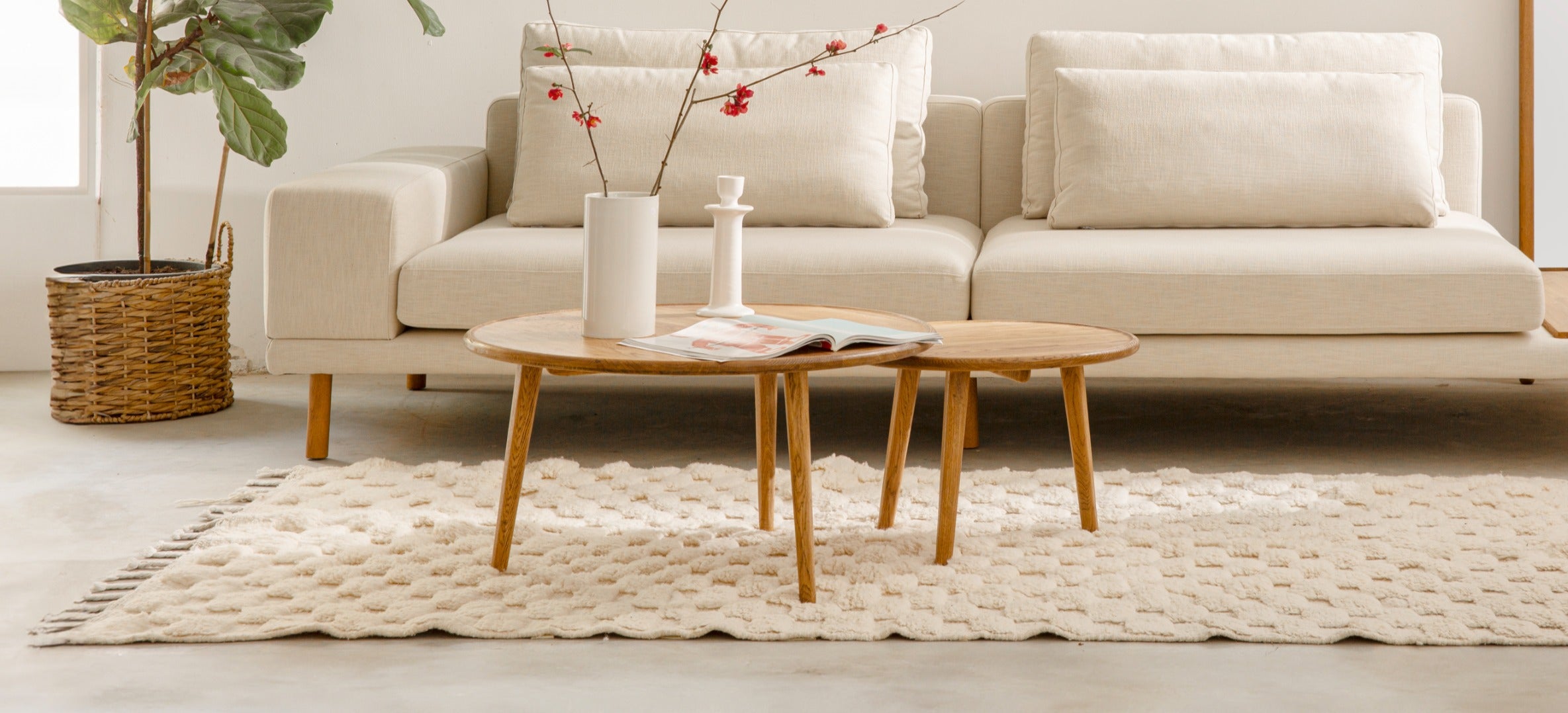 שולחנות סלון עגולים עם לייסט