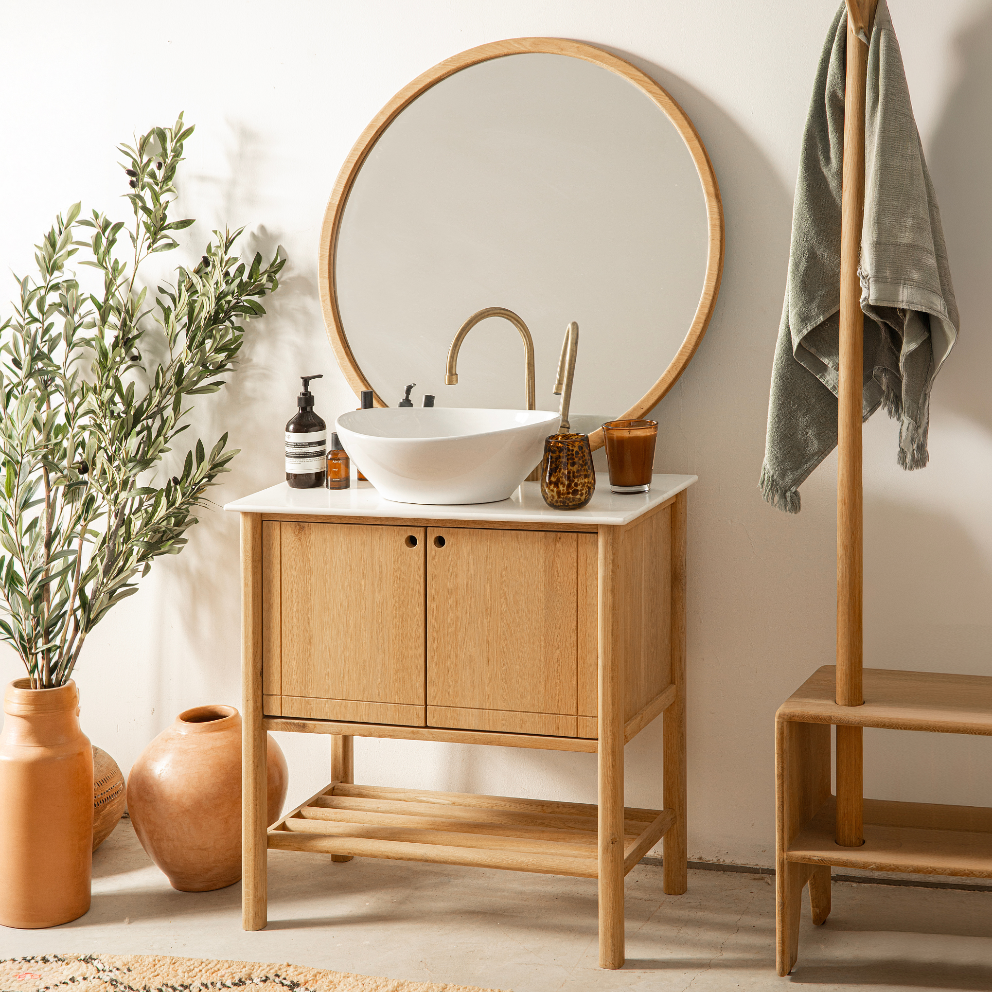 שידת רחצה דלת חריטה