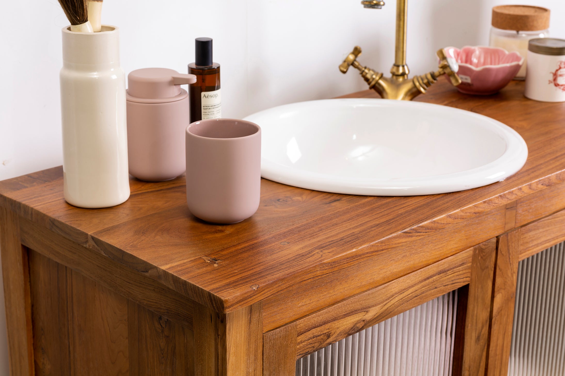 שידת רחצה מעץ טיק 140 ס"מ