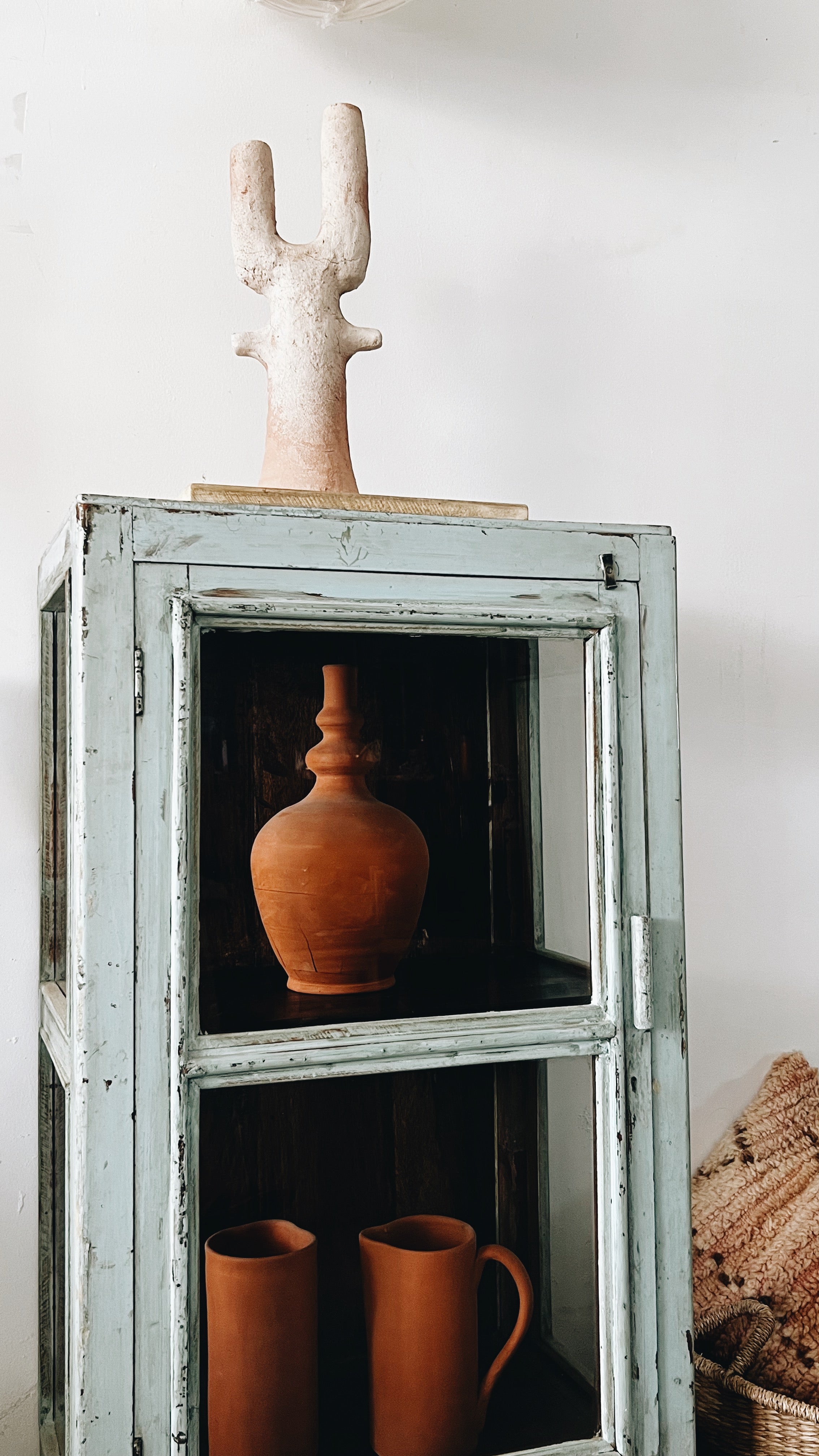 ויטרינה פיס ענתיק תכלת