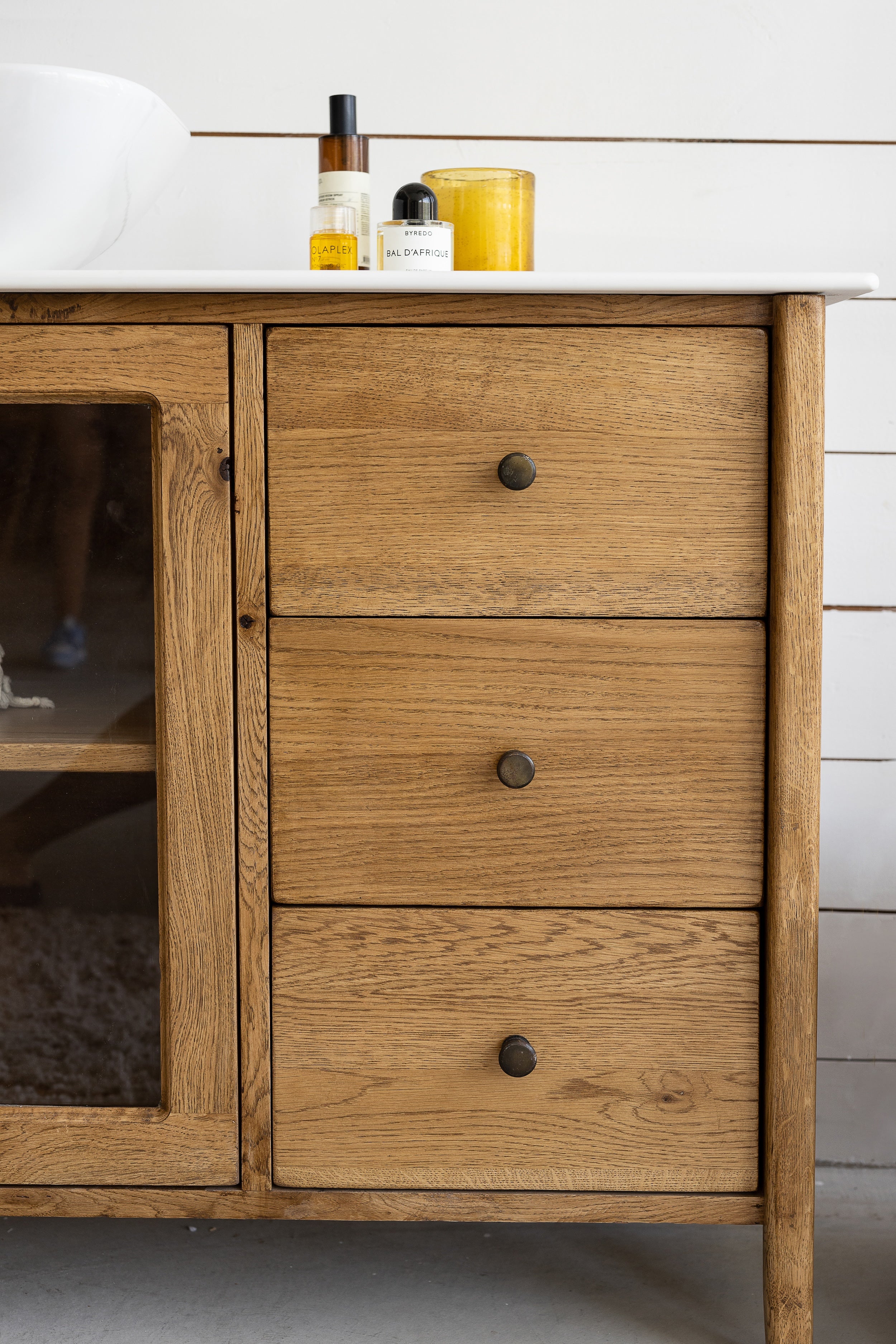 שידת רחצה מעץ אלון 140