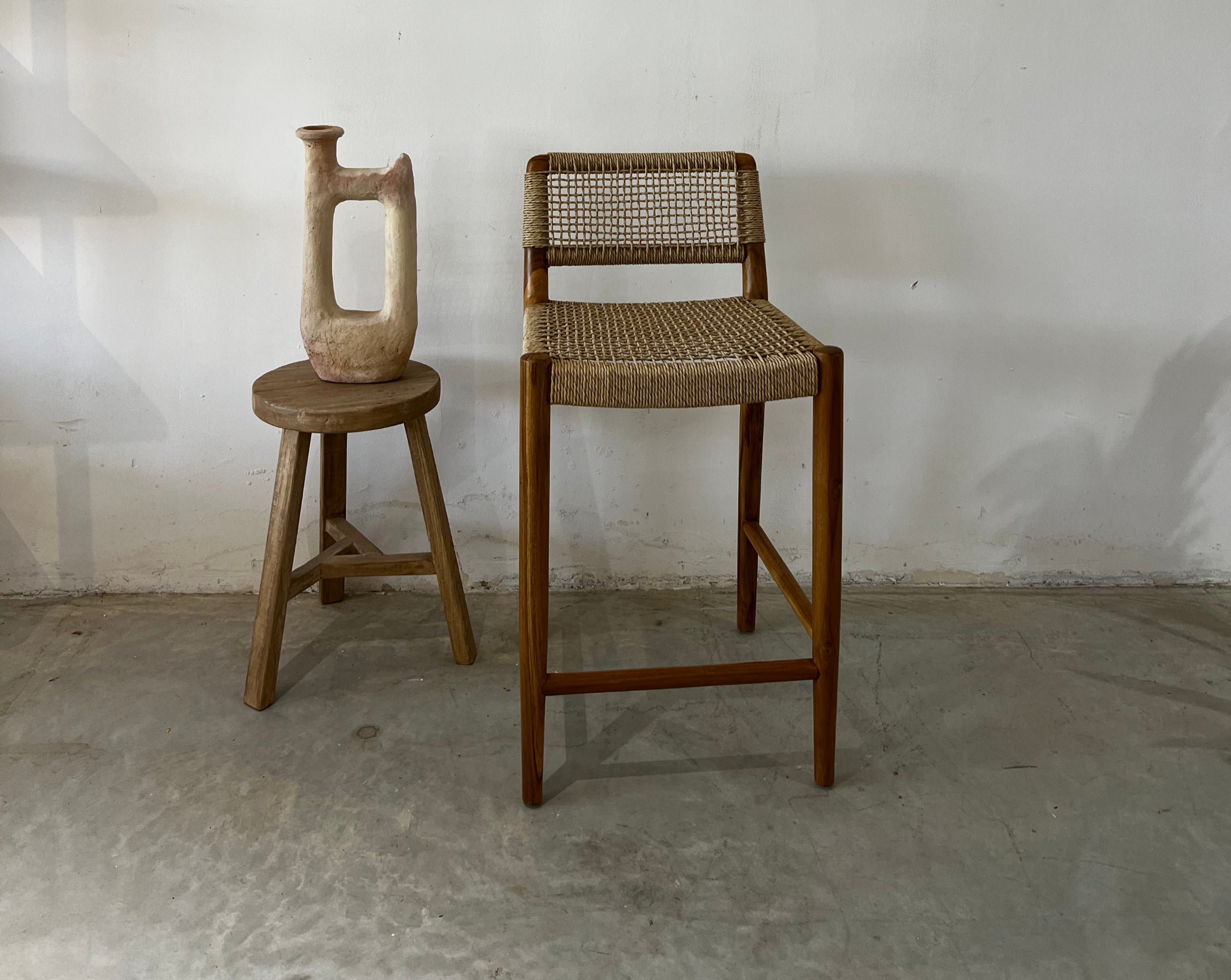 כסא בר עץ משולב ראטן