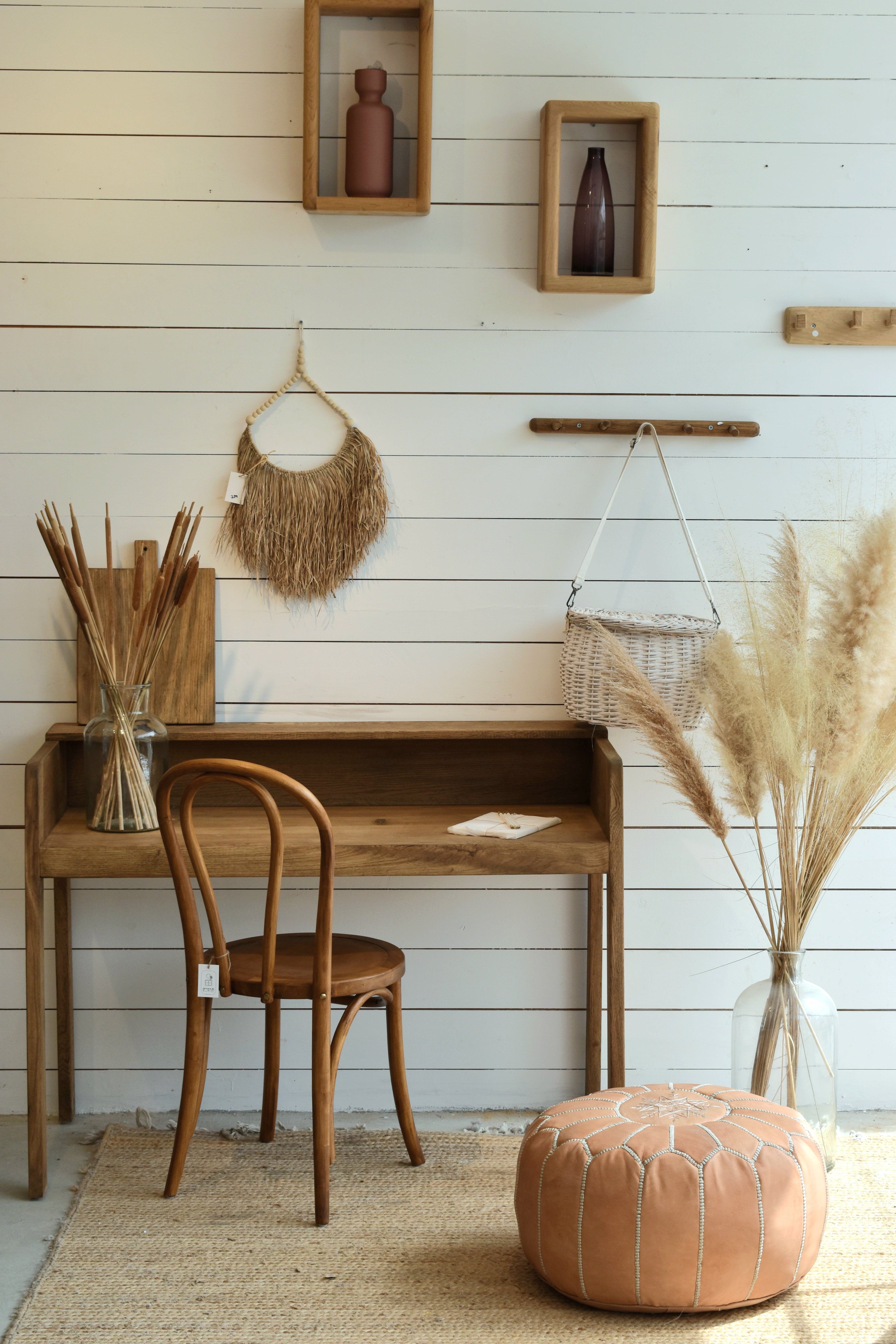 שולחן עבודה מכתבה