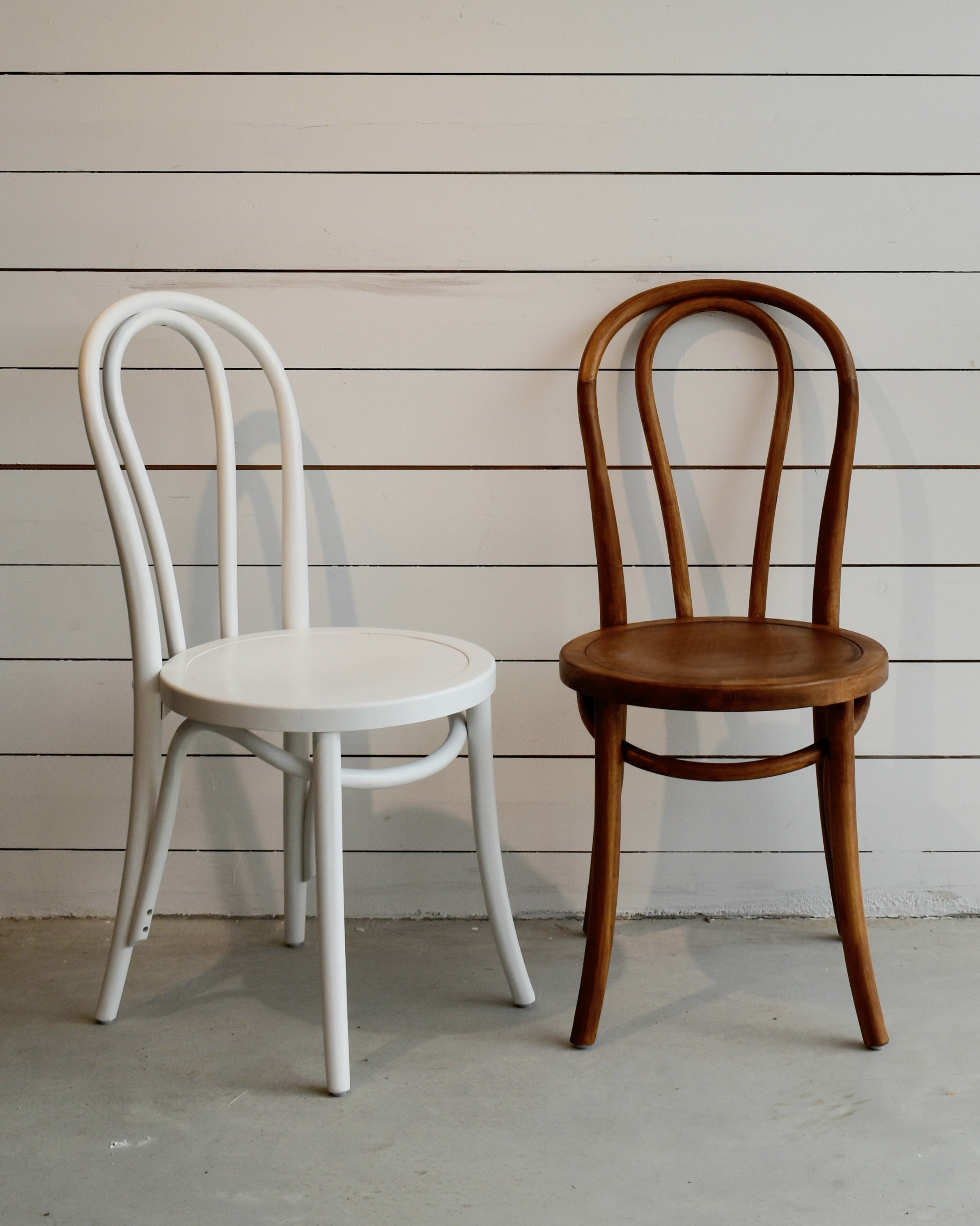 כסא כפרי גב מעוגל