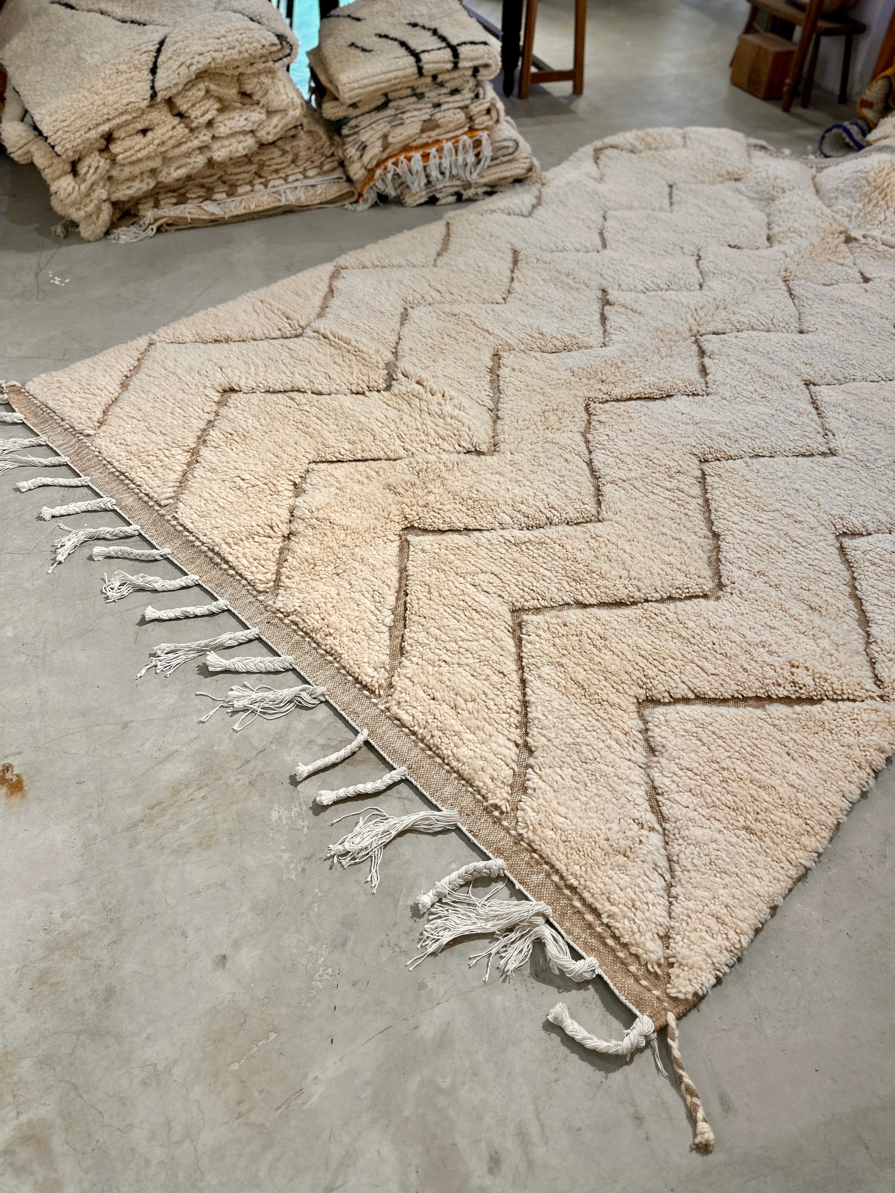 שטיח מרוקאי בז'/לבן