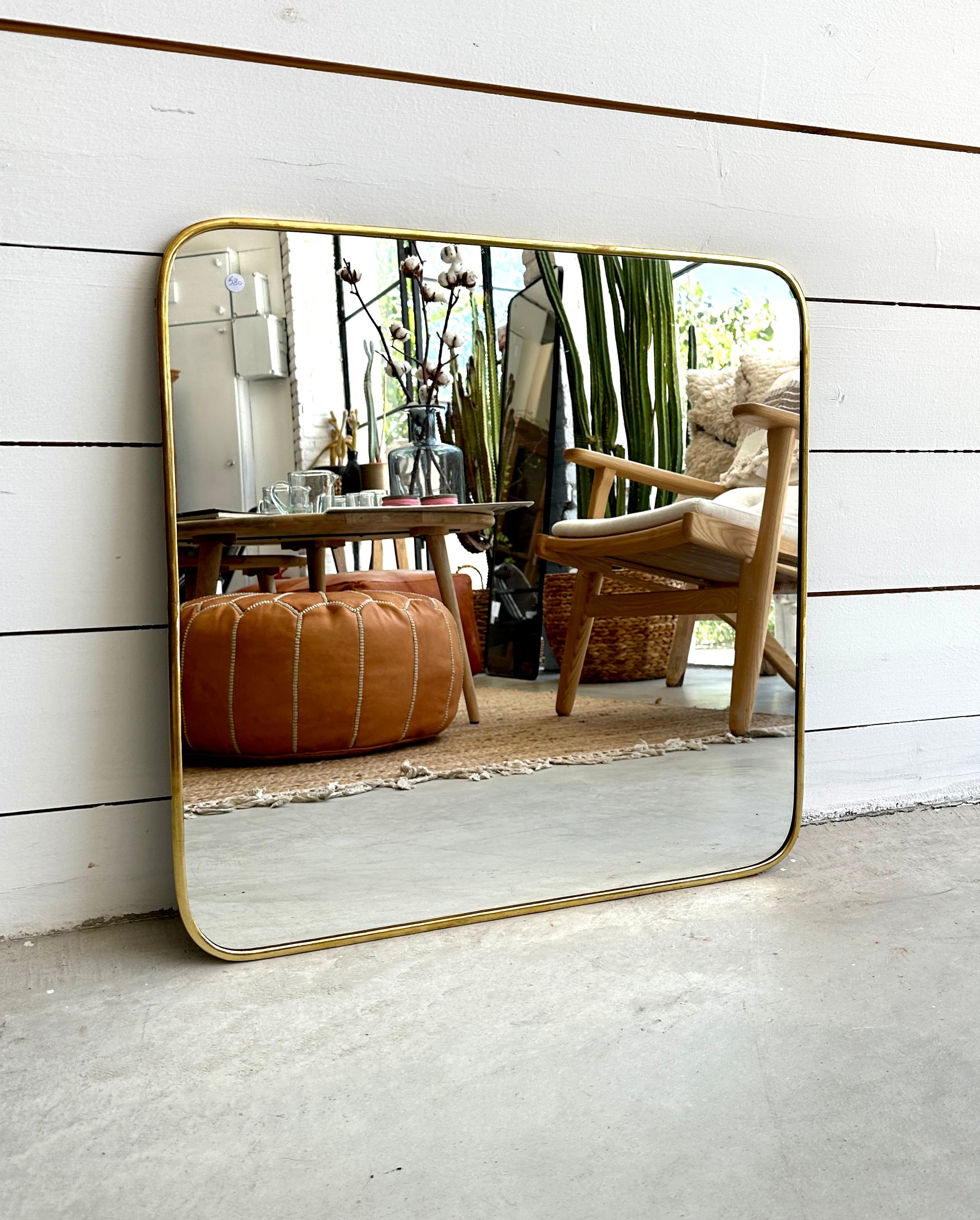 מראת פליז מרובעת