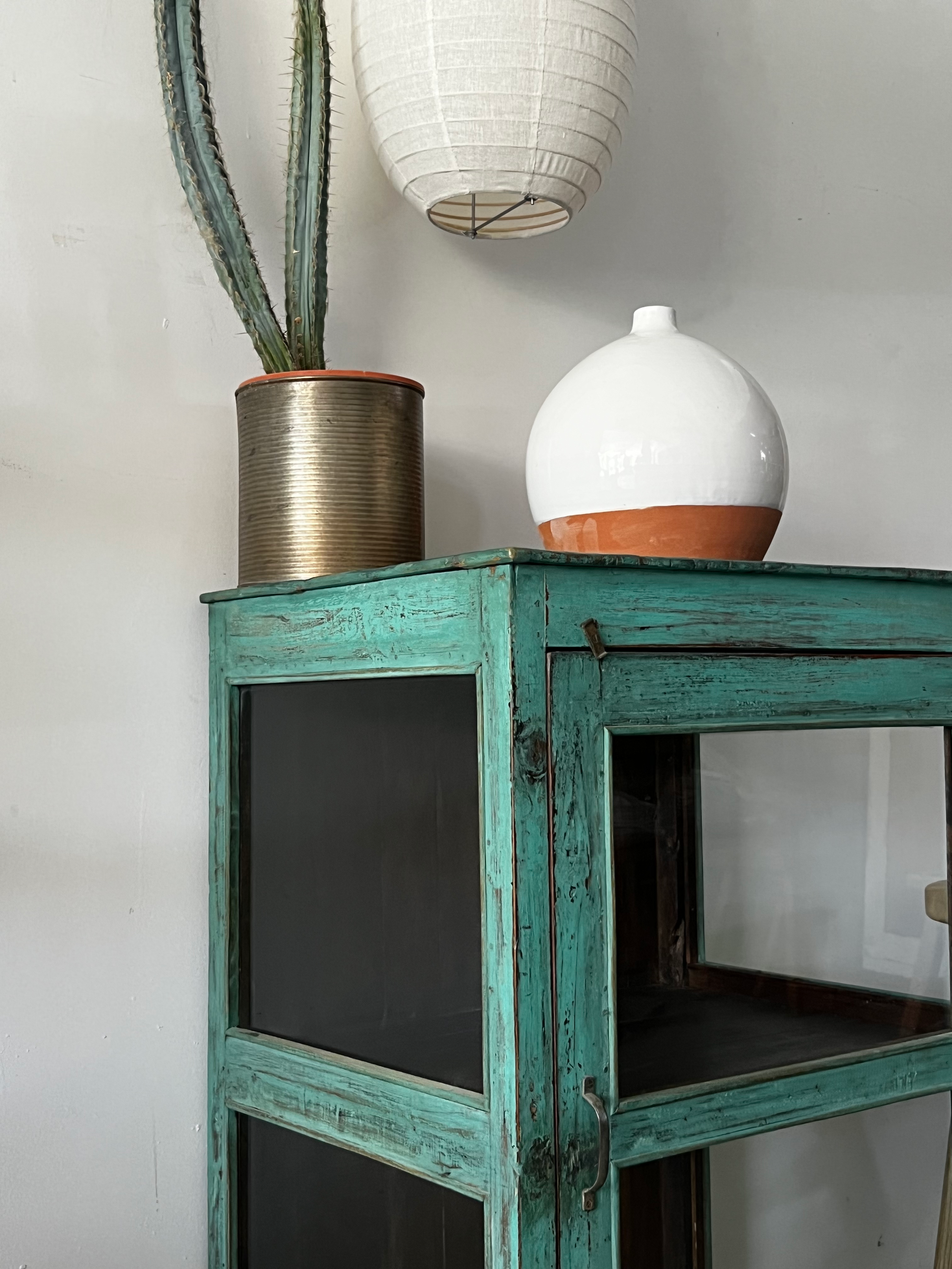 שידה ענתיק תכלת טורקיזית