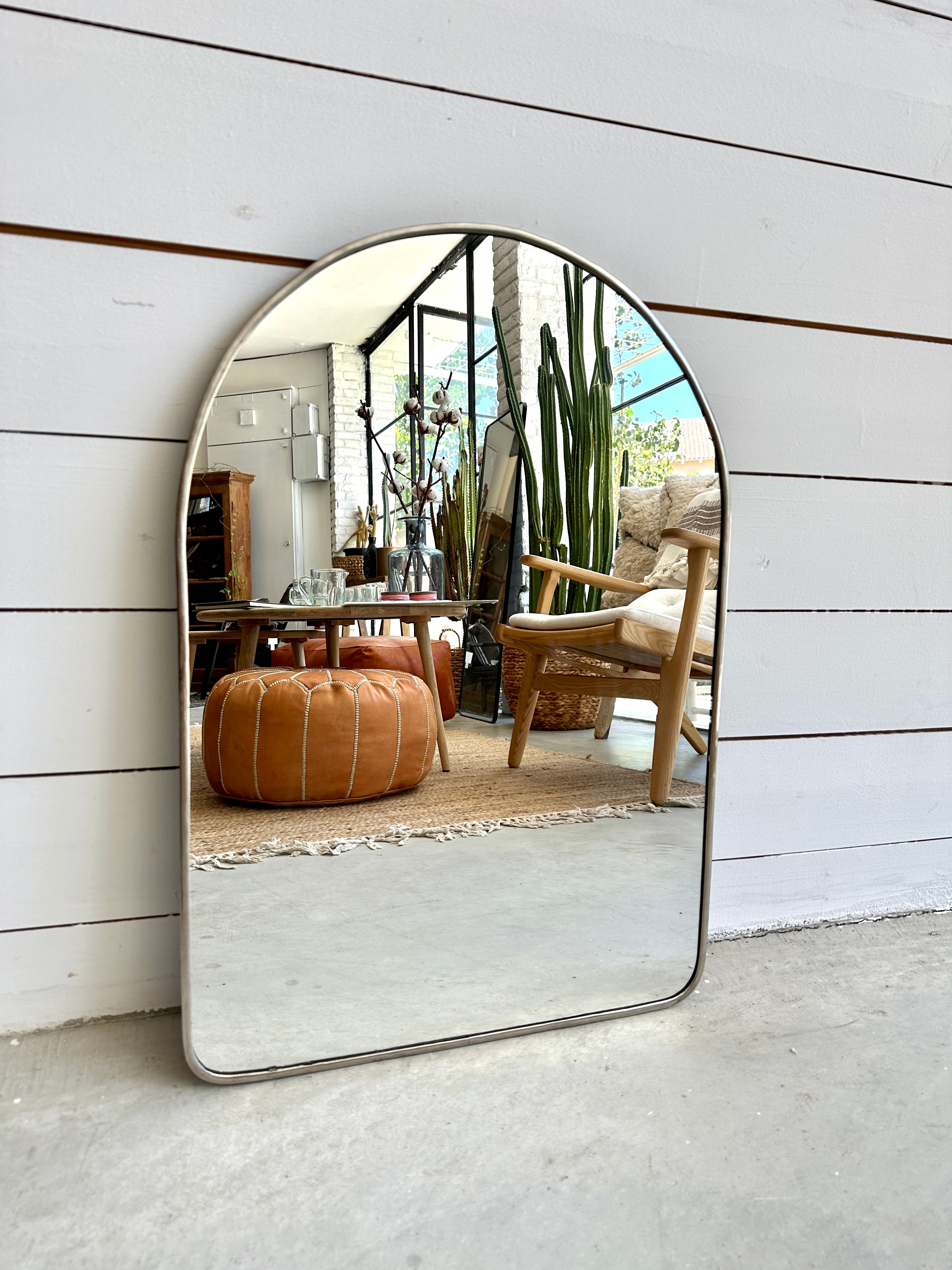 מראת ברזל קשת