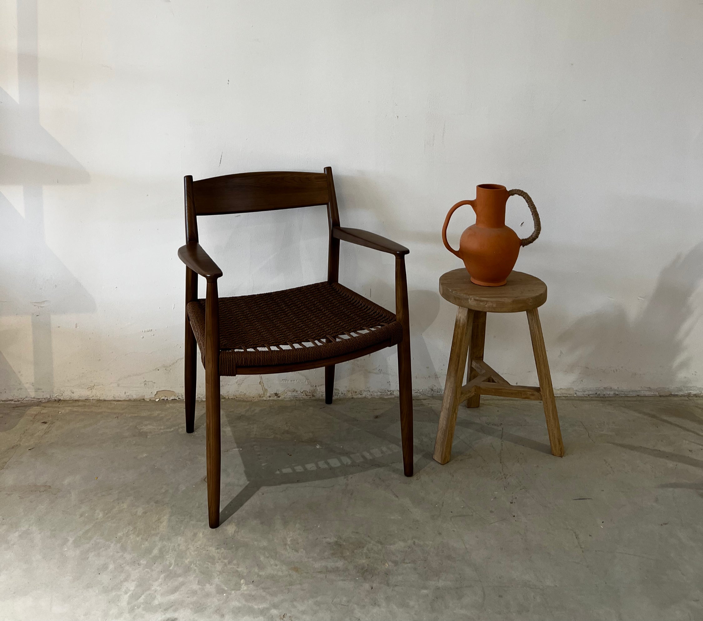 כסא אגוז משולב ראטן