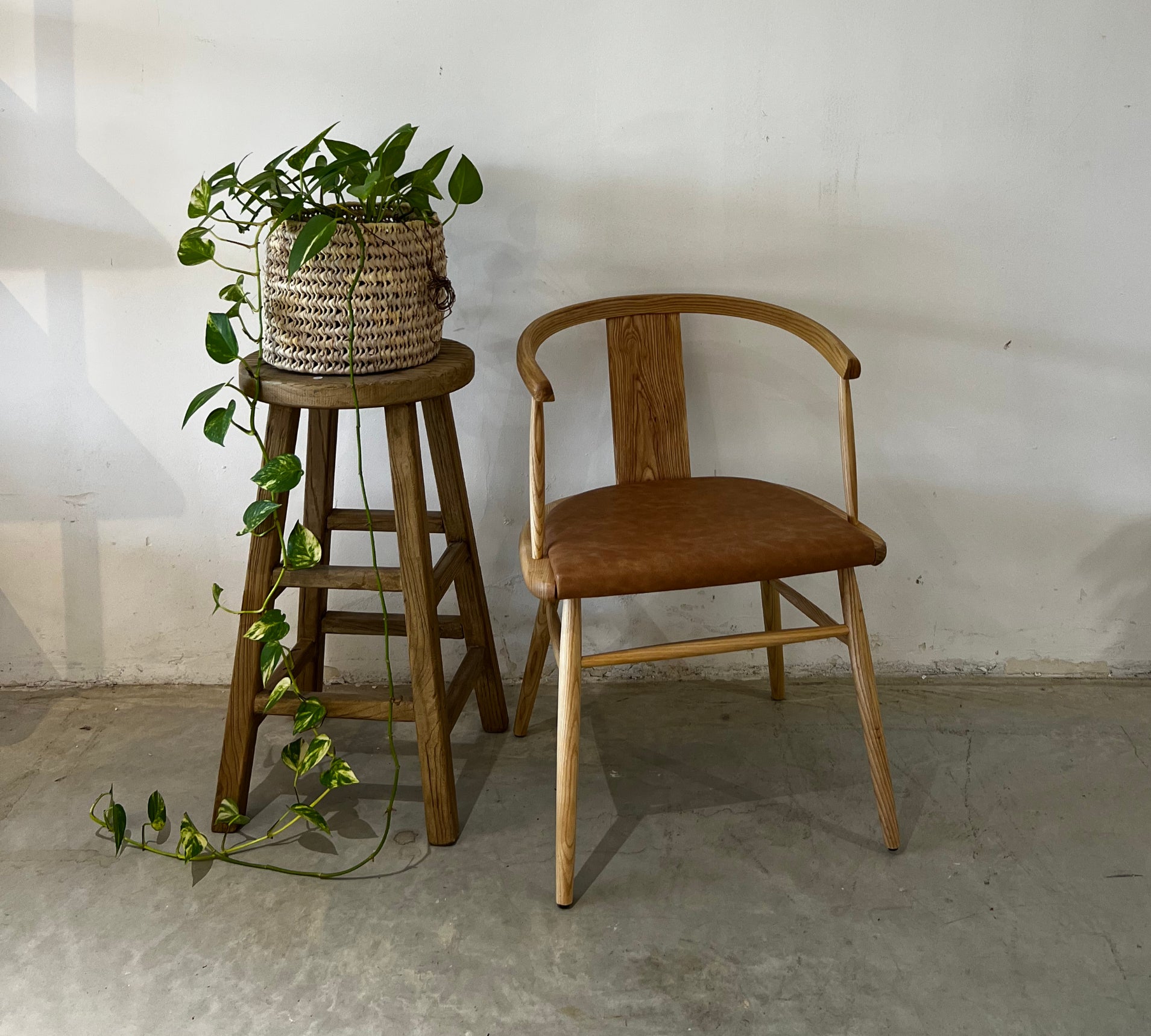 כסא משולב עור