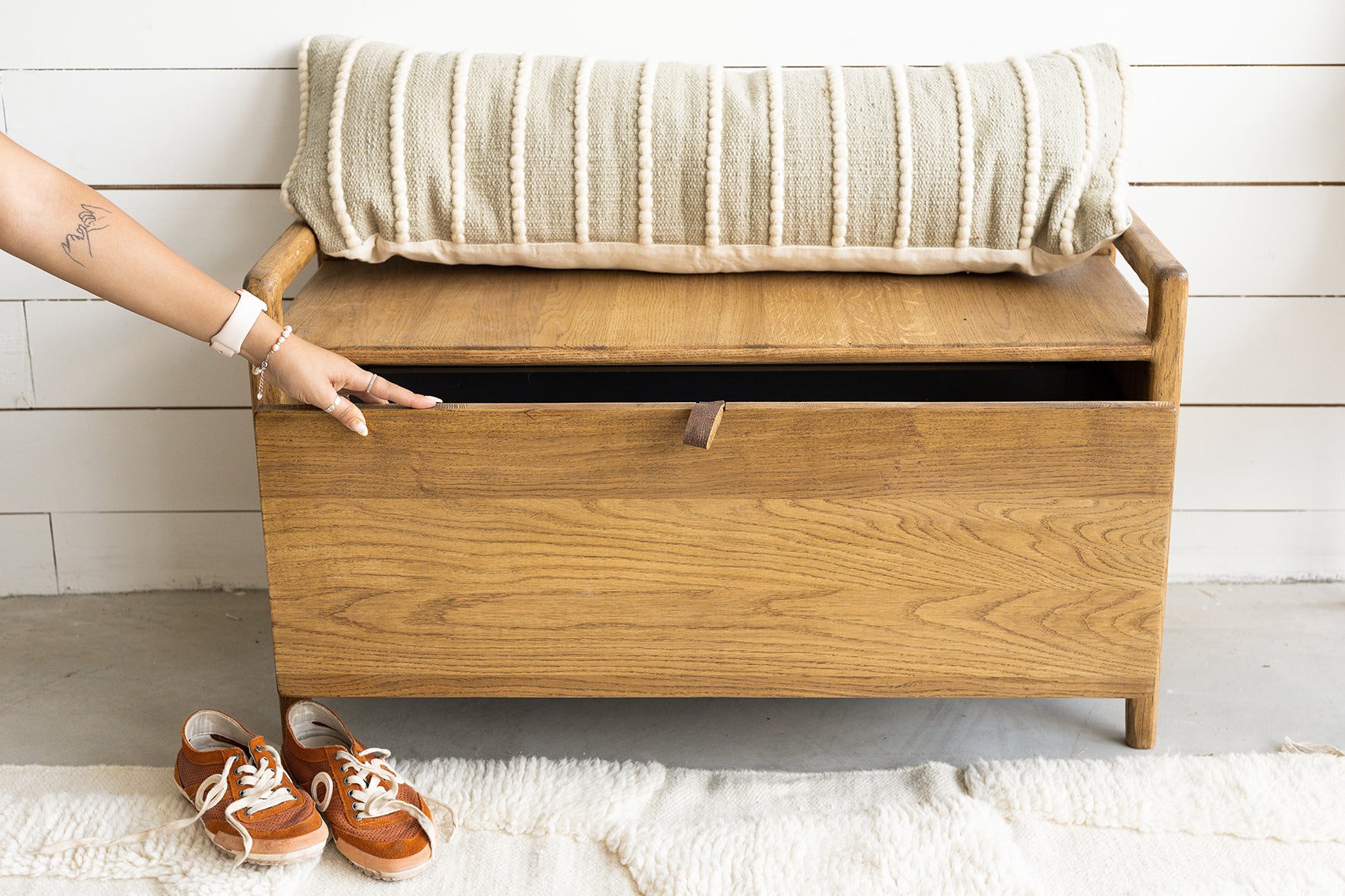 תיבת אחסון מעץ מלא