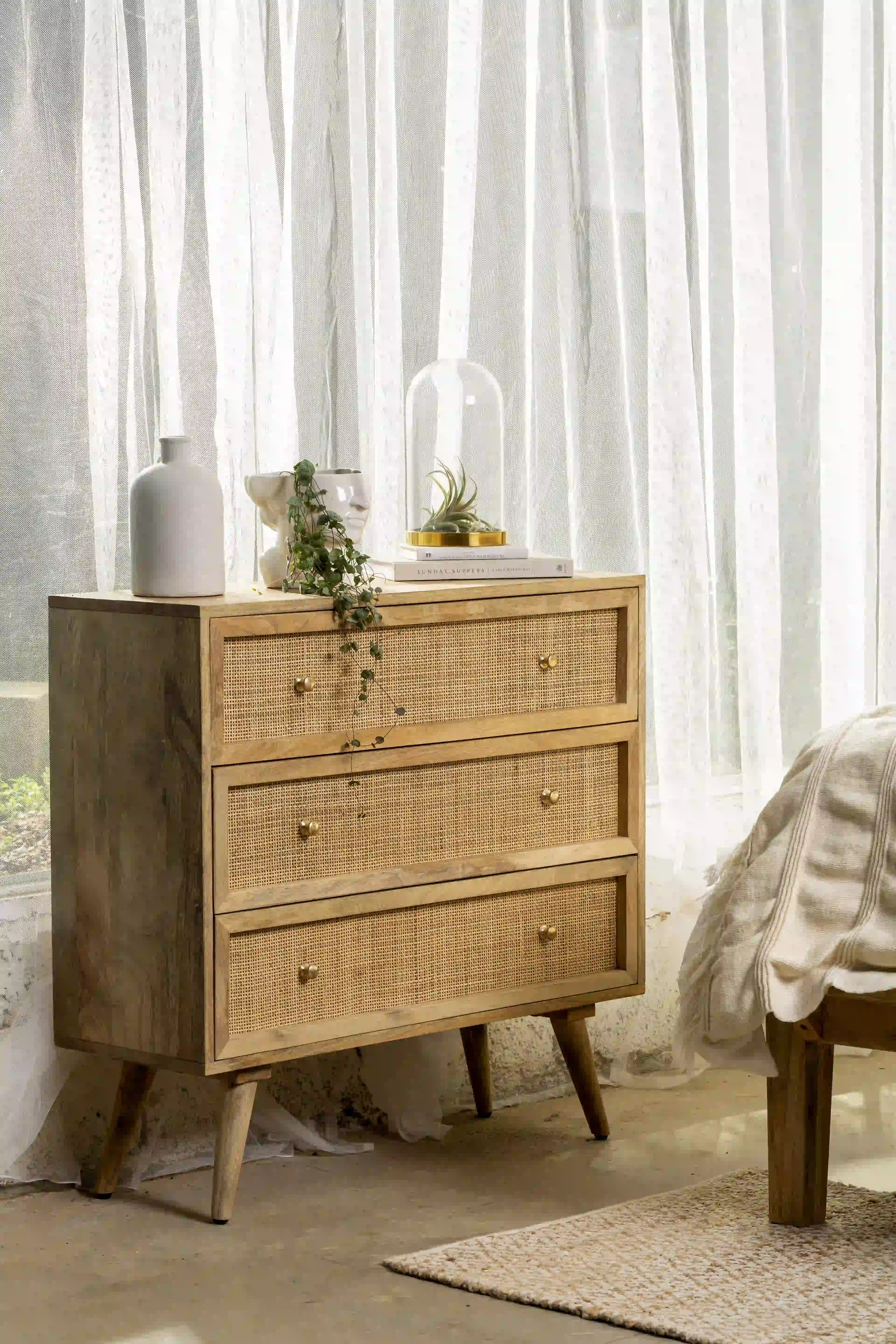 קונסולת מגירות ראטן